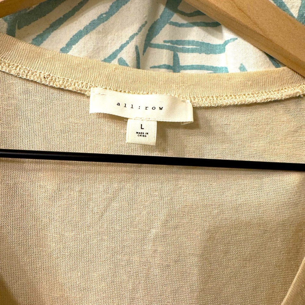 Cream Tank - Picture 3 of 6